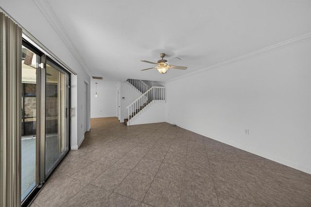 7811 78th Way, West Palm Beach, FL 33407