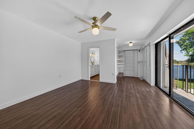 7811 78th Way, West Palm Beach, FL 33407