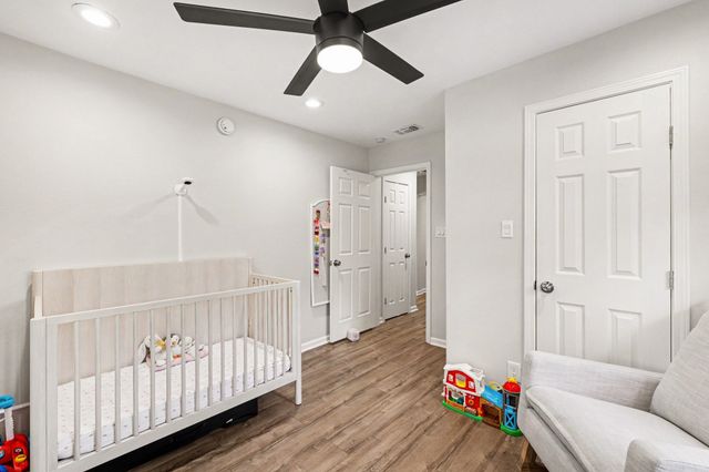 700 Cristler Avenue, Dallas, TX 75223