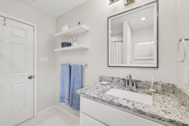 700 Cristler Avenue, Dallas, TX 75223