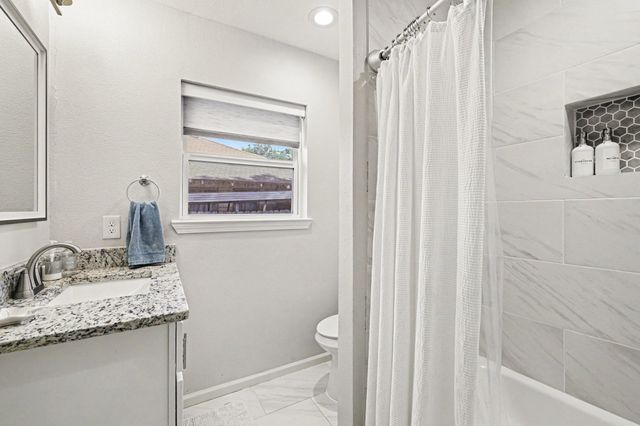 700 Cristler Avenue, Dallas, TX 75223