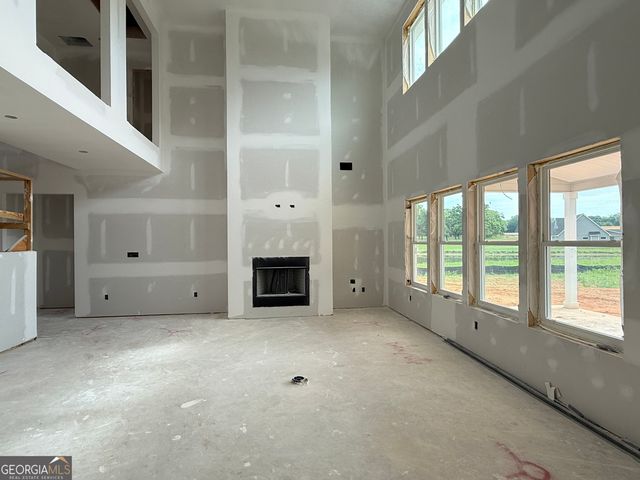 27 Rex Road, Williamson, GA 30292