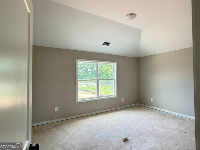 27 Rex Road, Williamson, GA 30292