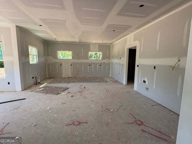 27 Rex Road, Williamson, GA 30292