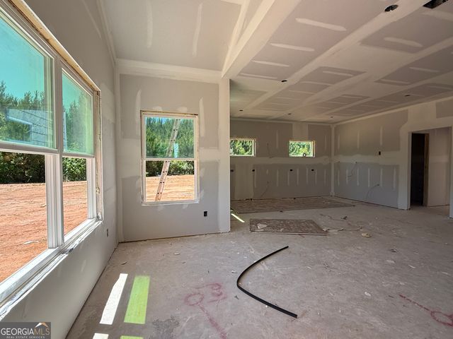 27 Rex Road, Williamson, GA 30292