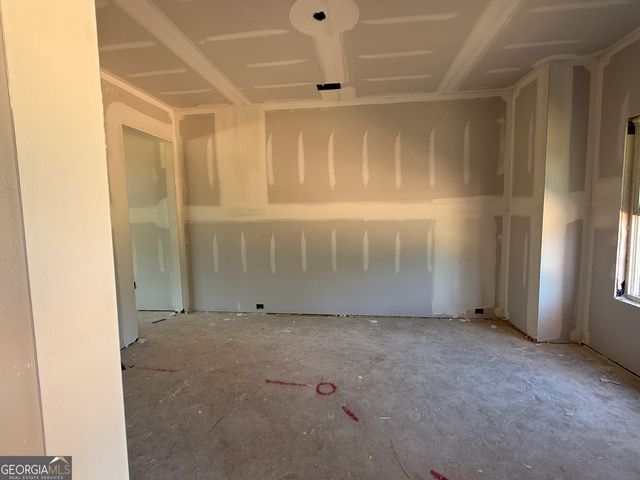 27 Rex Road, Williamson, GA 30292
