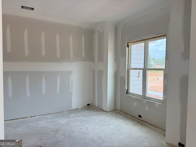 27 Rex Road, Williamson, GA 30292