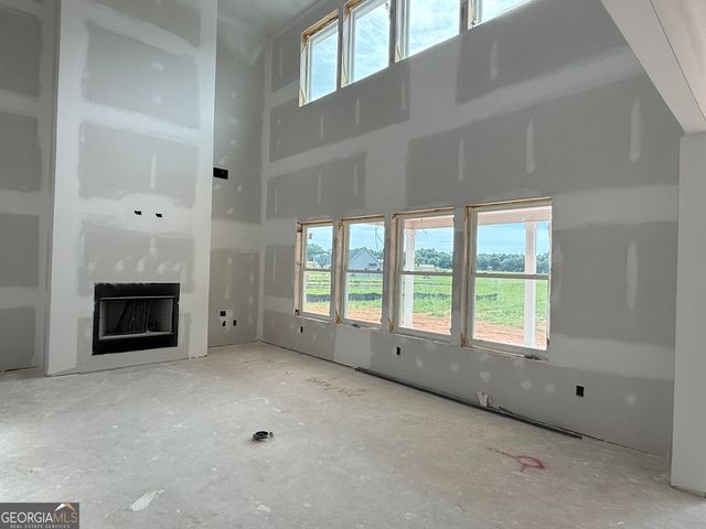27 Rex Road, Williamson, GA 30292