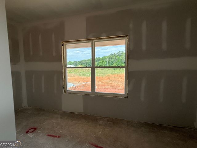 27 Rex Road, Williamson, GA 30292