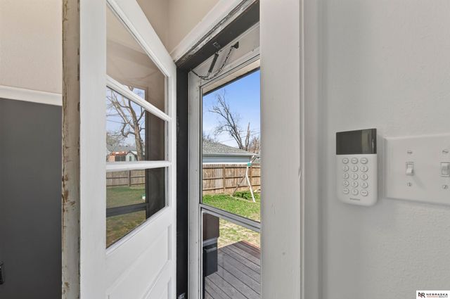 618 N 15TH Street, Blair, NE 68008