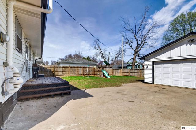 618 N 15TH Street, Blair, NE 68008