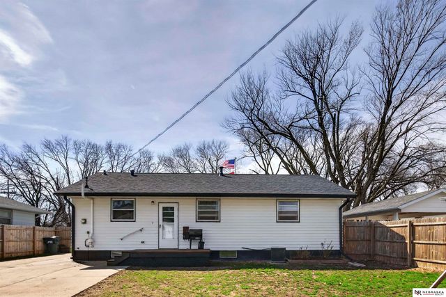 618 N 15TH Street, Blair, NE 68008