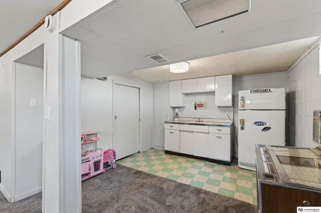 618 N 15TH Street, Blair, NE 68008