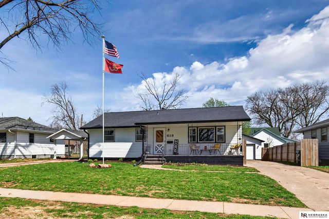 618 N 15TH Street, Blair, NE 68008