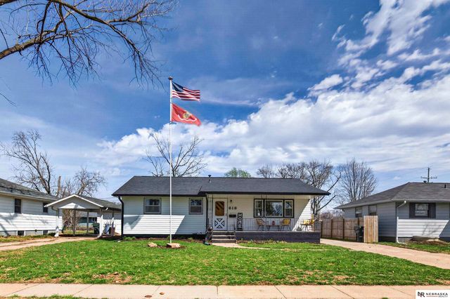 618 N 15TH Street, Blair, NE 68008