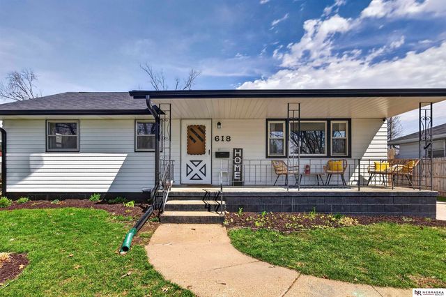 618 N 15TH Street, Blair, NE 68008