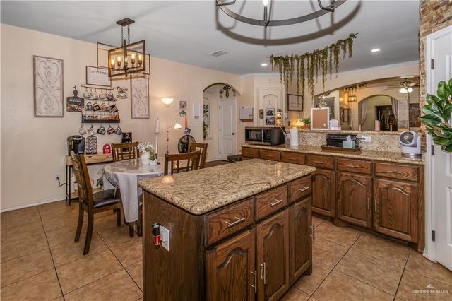 1905 Butkus Drive, Edinburg, TX 78542