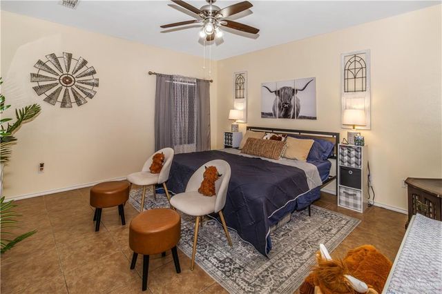 1905 Butkus Drive, Edinburg, TX 78542