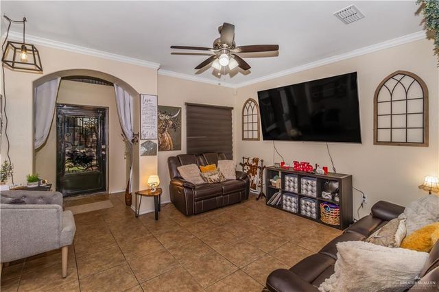 1905 Butkus Drive, Edinburg, TX 78542