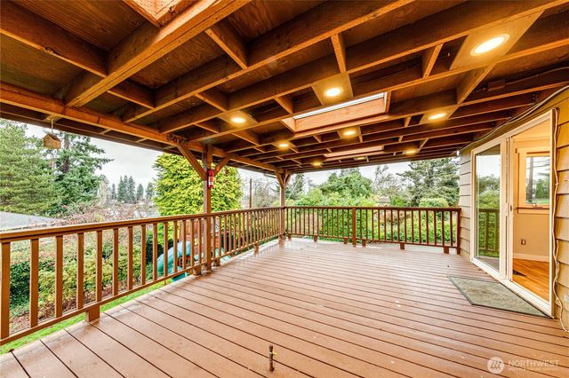 3623 Shelby Road, Lynnwood, WA 98087