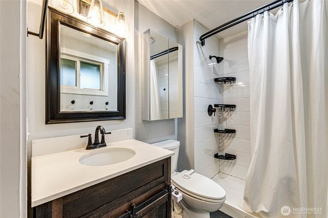 3623 Shelby Road, Lynnwood, WA 98087