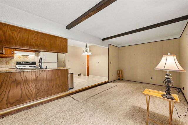 15569 Alsip Street, Roseville, MI 48066