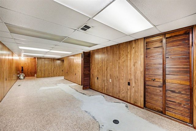 15569 Alsip Street, Roseville, MI 48066