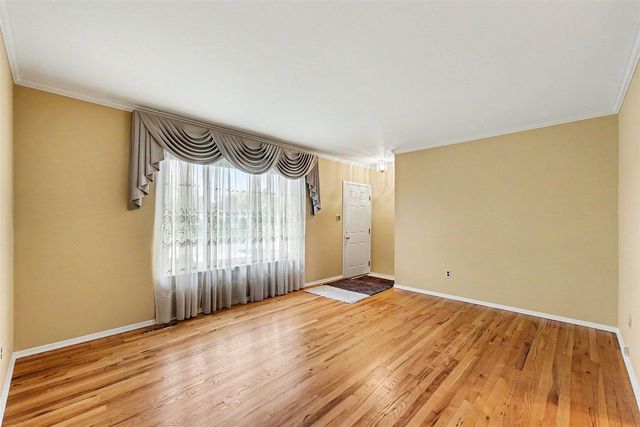 15569 Alsip Street, Roseville, MI 48066