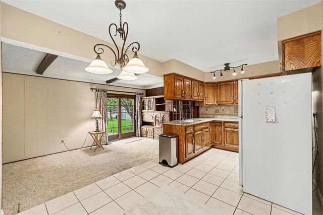 15569 Alsip Street, Roseville, MI 48066