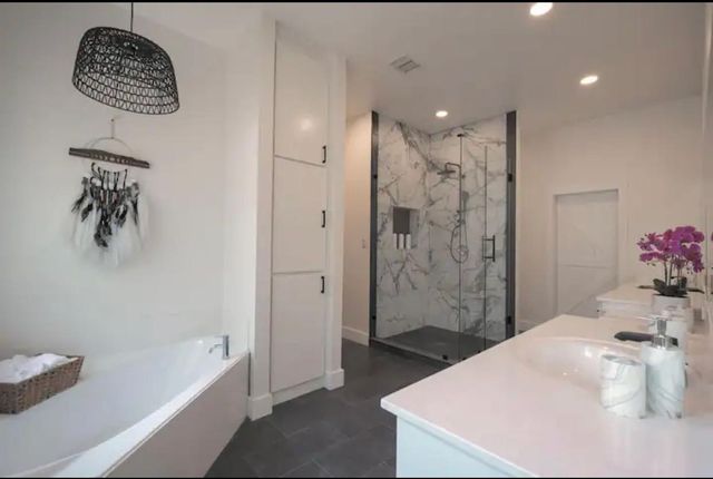 506 Beauchamp RD, Dripping Springs, TX 78620
