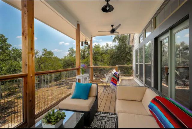 506 Beauchamp RD, Dripping Springs, TX 78620