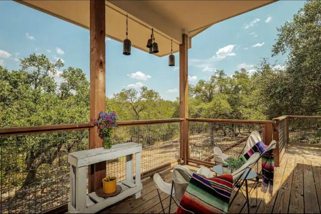 506 Beauchamp RD, Dripping Springs, TX 78620