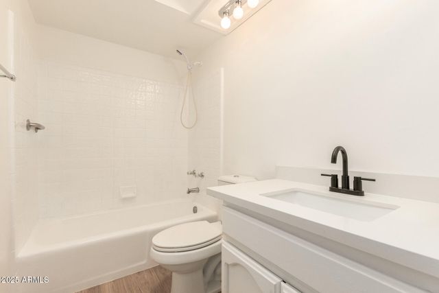 26601 S SADDLETREE Drive, Sun Lakes, AZ 85248