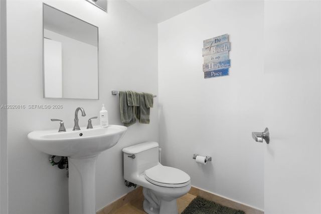6365 Collins Ave 1909, Miami Beach, FL 33141