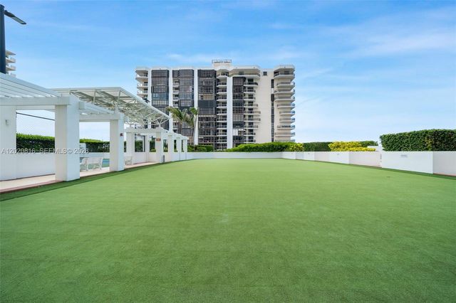 6365 Collins Ave 1909, Miami Beach, FL 33141