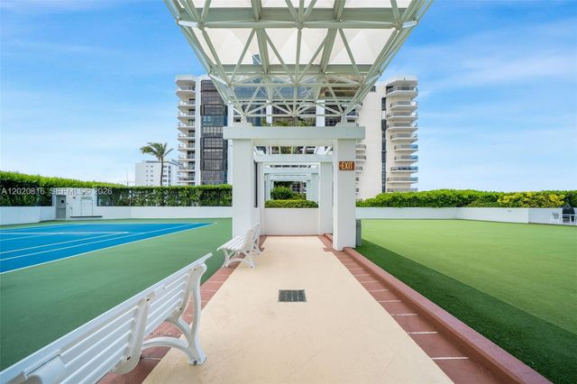 6365 Collins Ave 1909, Miami Beach, FL 33141