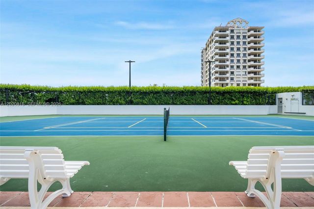6365 Collins Ave 1909, Miami Beach, FL 33141