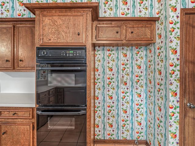 11711 Hillbrook Drive, Houston, TX 77070