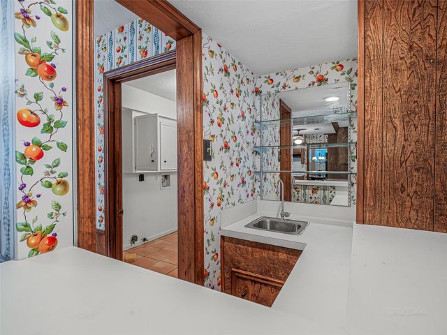 11711 Hillbrook Drive, Houston, TX 77070