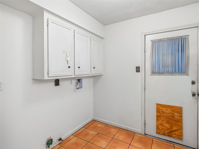 11711 Hillbrook Drive, Houston, TX 77070