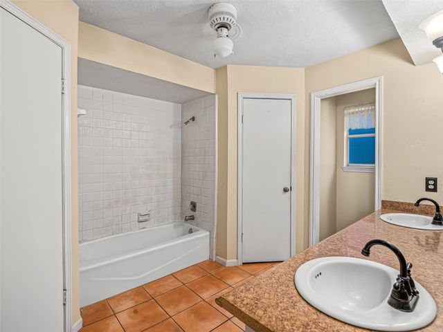 11711 Hillbrook Drive, Houston, TX 77070