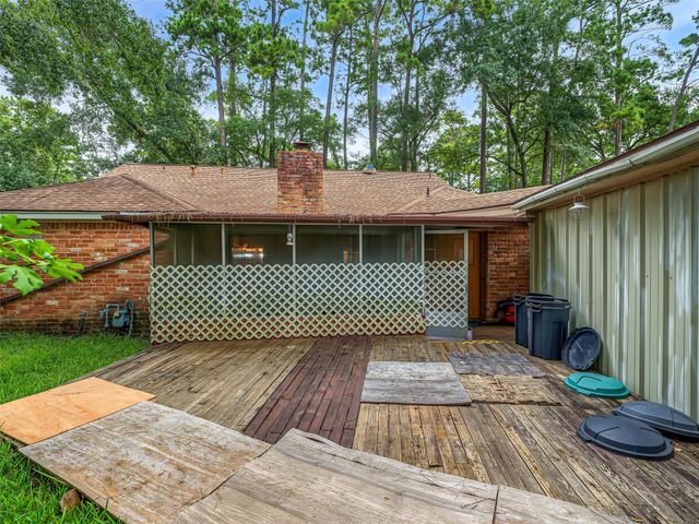 11711 Hillbrook Drive, Houston, TX 77070