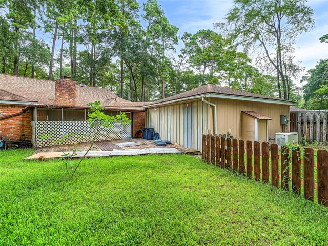 11711 Hillbrook Drive, Houston, TX 77070