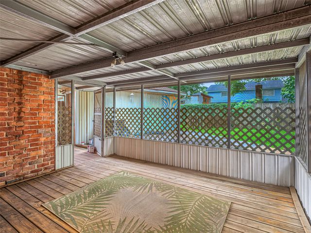 11711 Hillbrook Drive, Houston, TX 77070