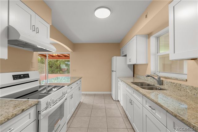 9228 N Greco Terrace, Dunnellon, FL 34434