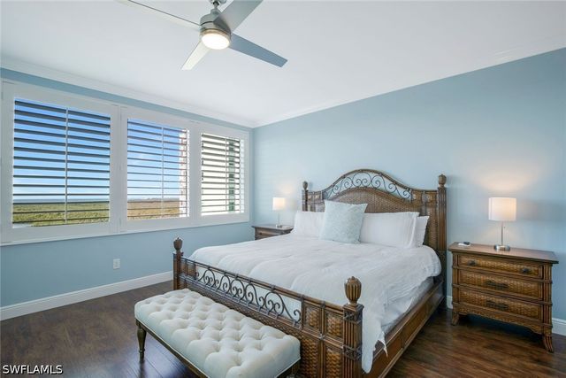 275 Indies WAY 1205, Naples, FL 34110