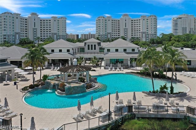 275 Indies WAY 1205, Naples, FL 34110