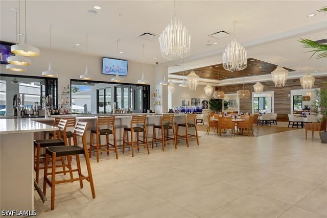 275 Indies WAY 1205, Naples, FL 34110