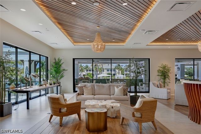 275 Indies WAY 1205, Naples, FL 34110