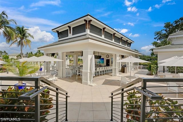 275 Indies WAY 1205, Naples, FL 34110